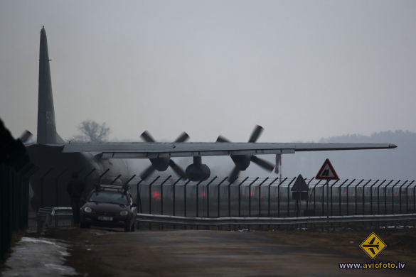 Lockheed Martin KC-130T Hercules (L-382)