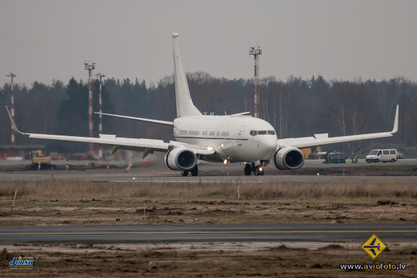 Boeing C-40B BBJ (737-7CP)