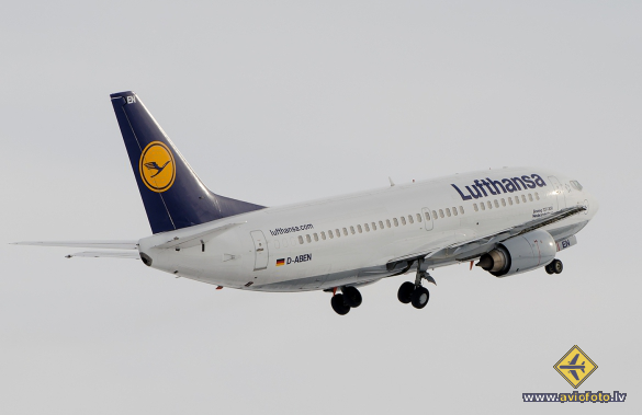 Boeing 737-330