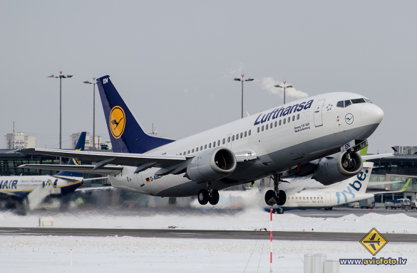 Boeing 737-330