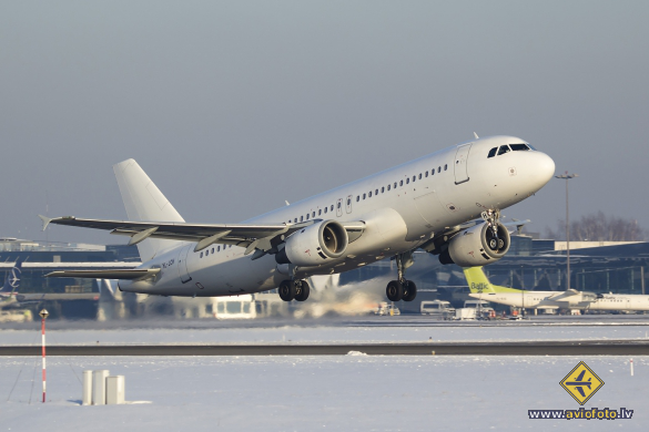Airbus A320-211