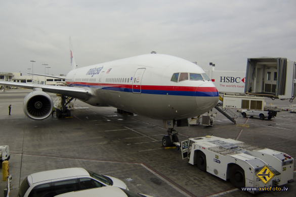 Boeing 777-2H6/ER