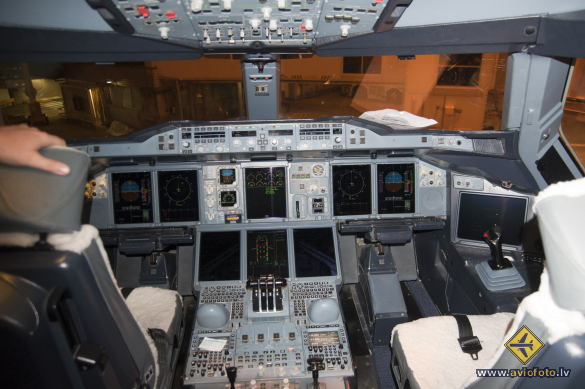 Airbus A380-861