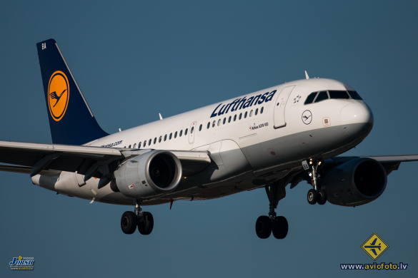 Airbus A319-114