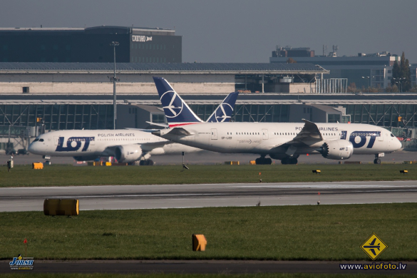 Boeing 787-8 Dreamliner