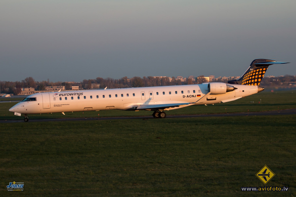 Bombardier CRJ-900ER (CL-600-2D24)