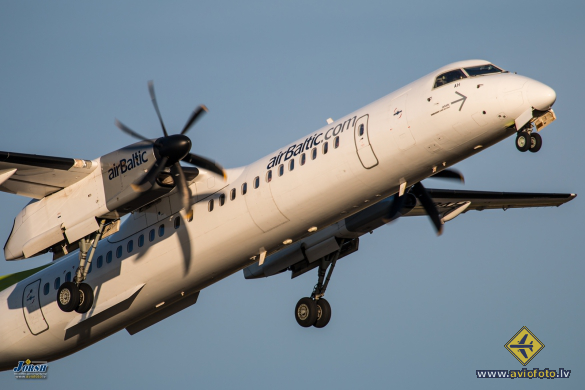 Bombardier DHC-8-402 Q400