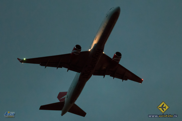 Boeing 757-256