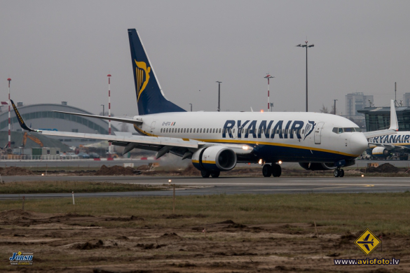 Boeing 737-8AS