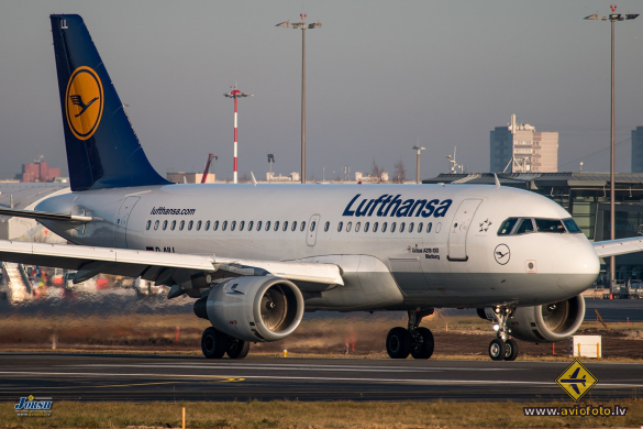 Airbus A319-114