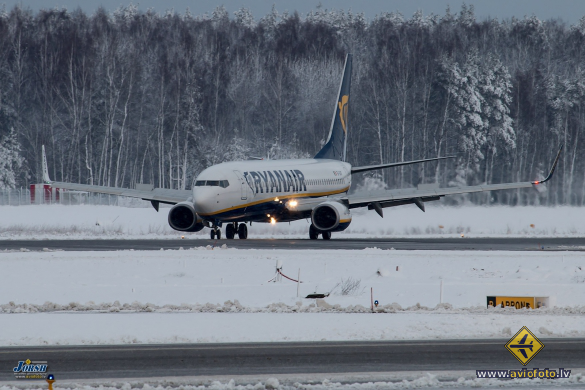 Boeing 737-8AS