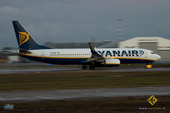 Boeing 737-8AS