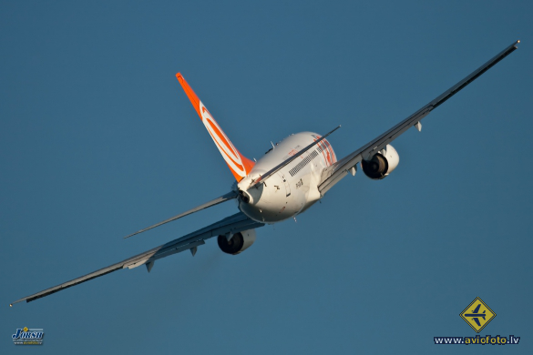 Boeing 737-7Q8