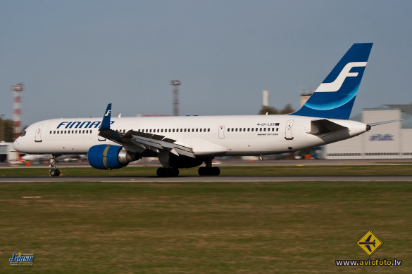 Boeing 757-2Q8