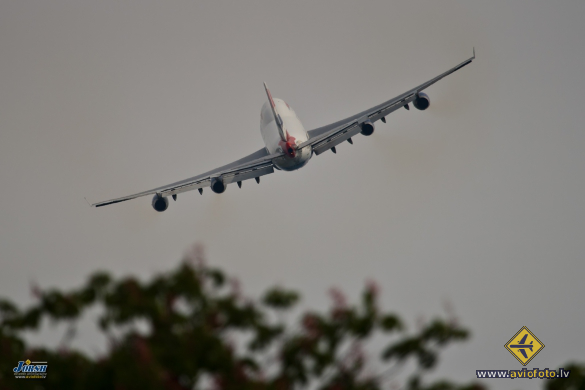 Boeing 747-436