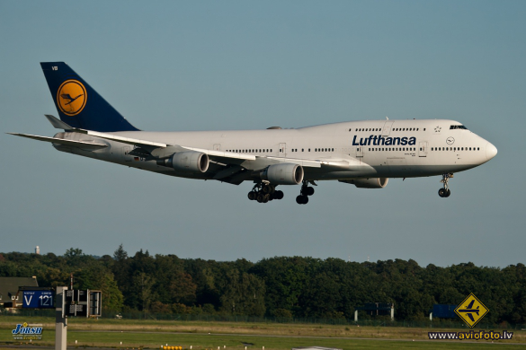 Boeing 747-430