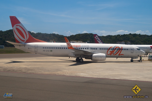 Boeing 737-8EH
