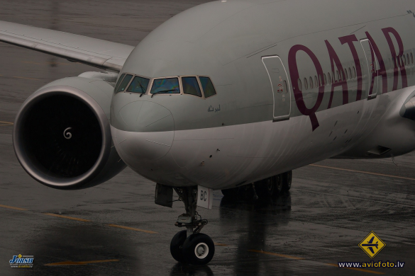 Boeing 777-2DZ/LR