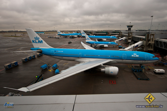 Airbus A330-203