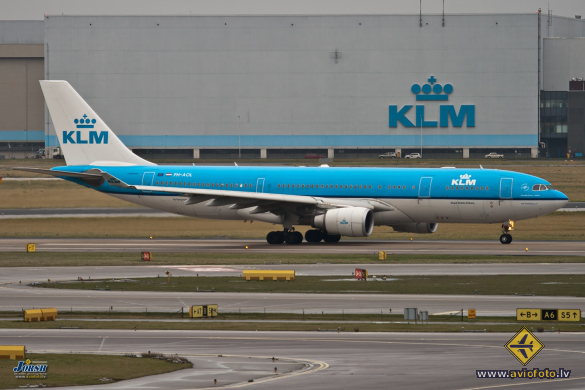 Airbus A330-203