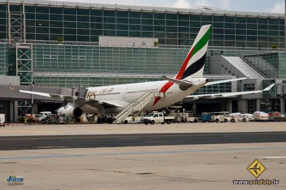 Airbus A330-243