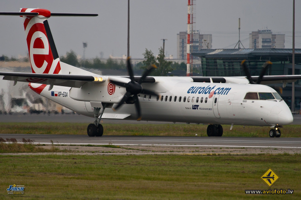 Bombardier DHC-8-402 Q400