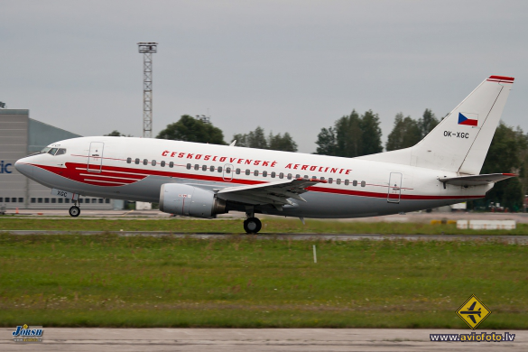 Boeing 737-55S