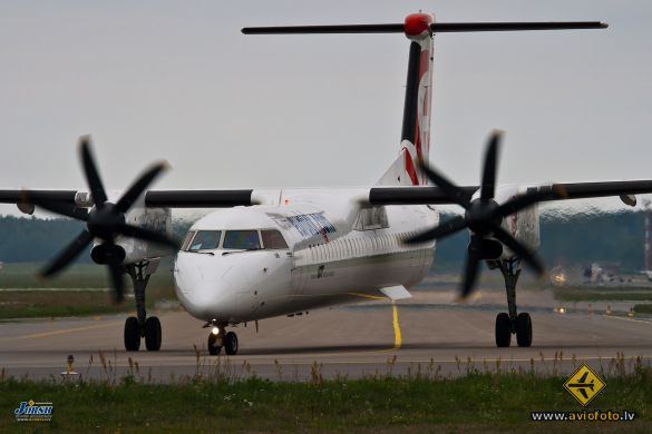 Bombardier DHC-8-402 Q400