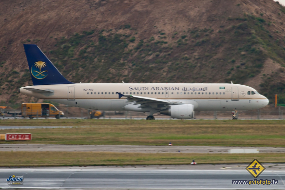 Airbus A320-214