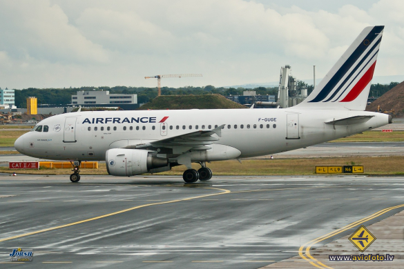 Airbus A318-111