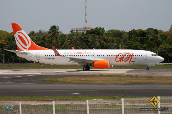 Boeing 737-8HX