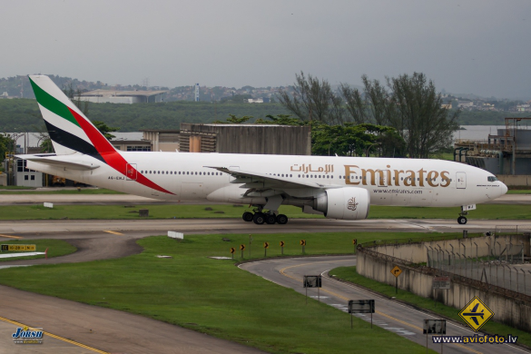 Boeing 777-21H/LR