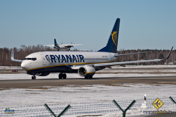 Boeing 737-8AS