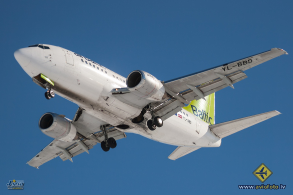 Boeing 737-53S