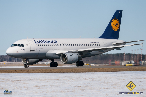 Airbus A319-114
