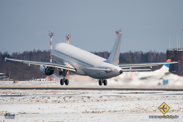 Airbus A320-212