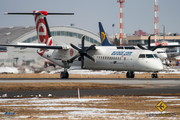 Bombardier DHC-8-402 Q400