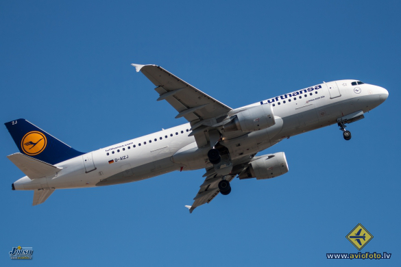 Airbus A320-214