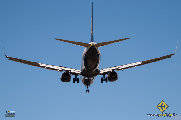 Boeing 737-8AS