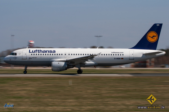 Airbus A320-211