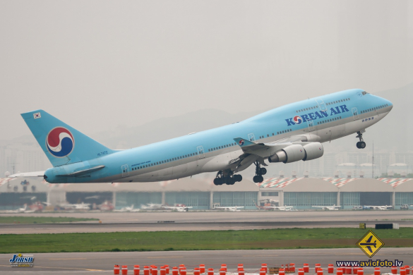 Boeing 747-4B5