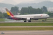 Boeing 767-38E