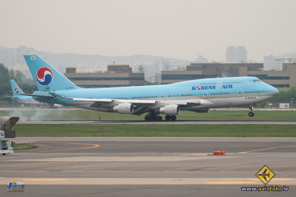 Boeing 747-4B5