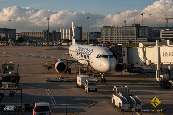 Airbus A321-211