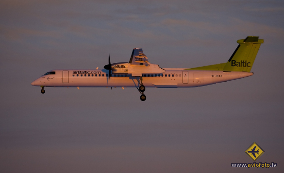 Bombardier DHC-8-402 Q400