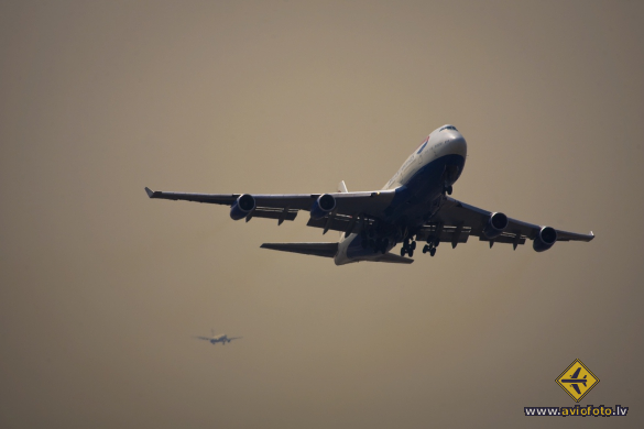 Boeing 747-436