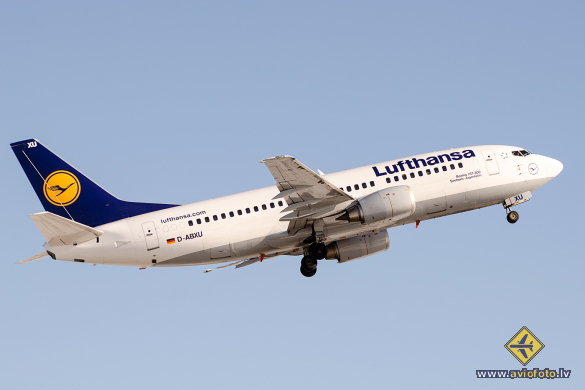 Boeing 737-330