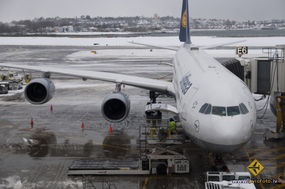 Airbus A340-642