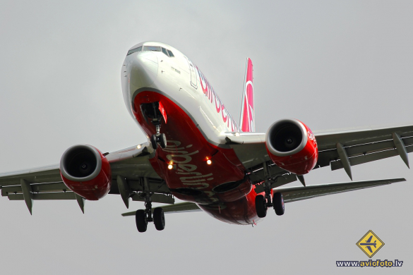 Boeing 737-76J