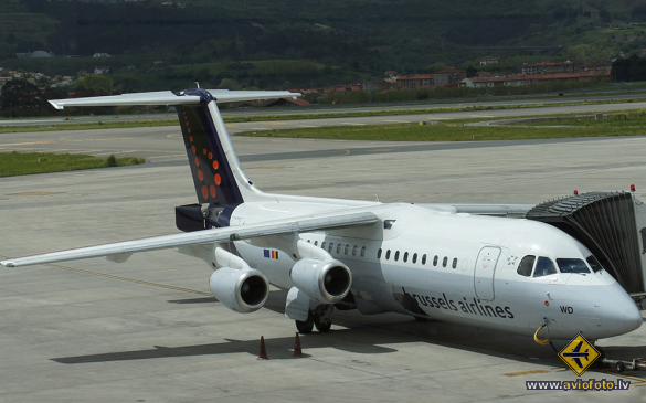 BAE Systems Avro 146-RJ100